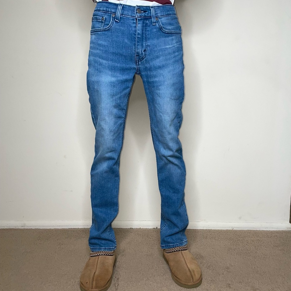 LEVI JEANS